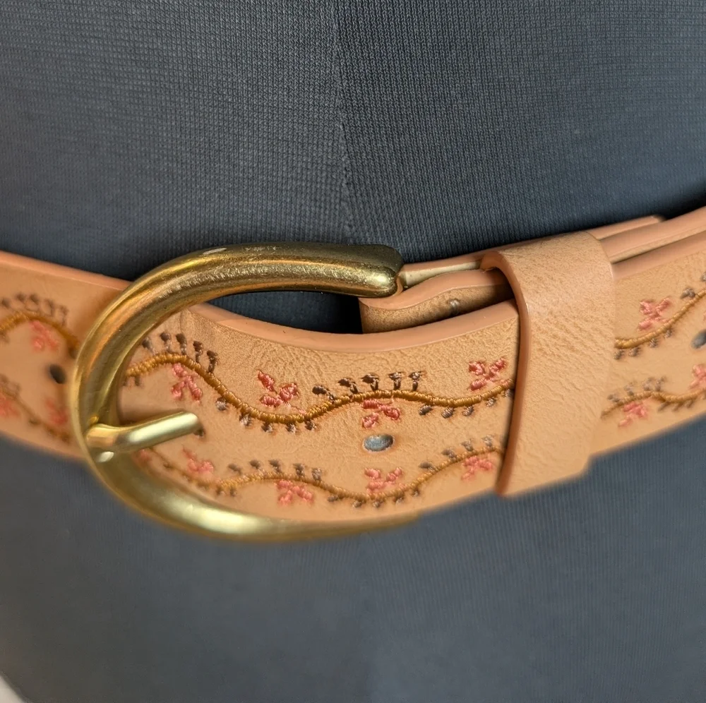 Haute Hippie Tan Vegan Leather Embroidered Belt Size M NWOT